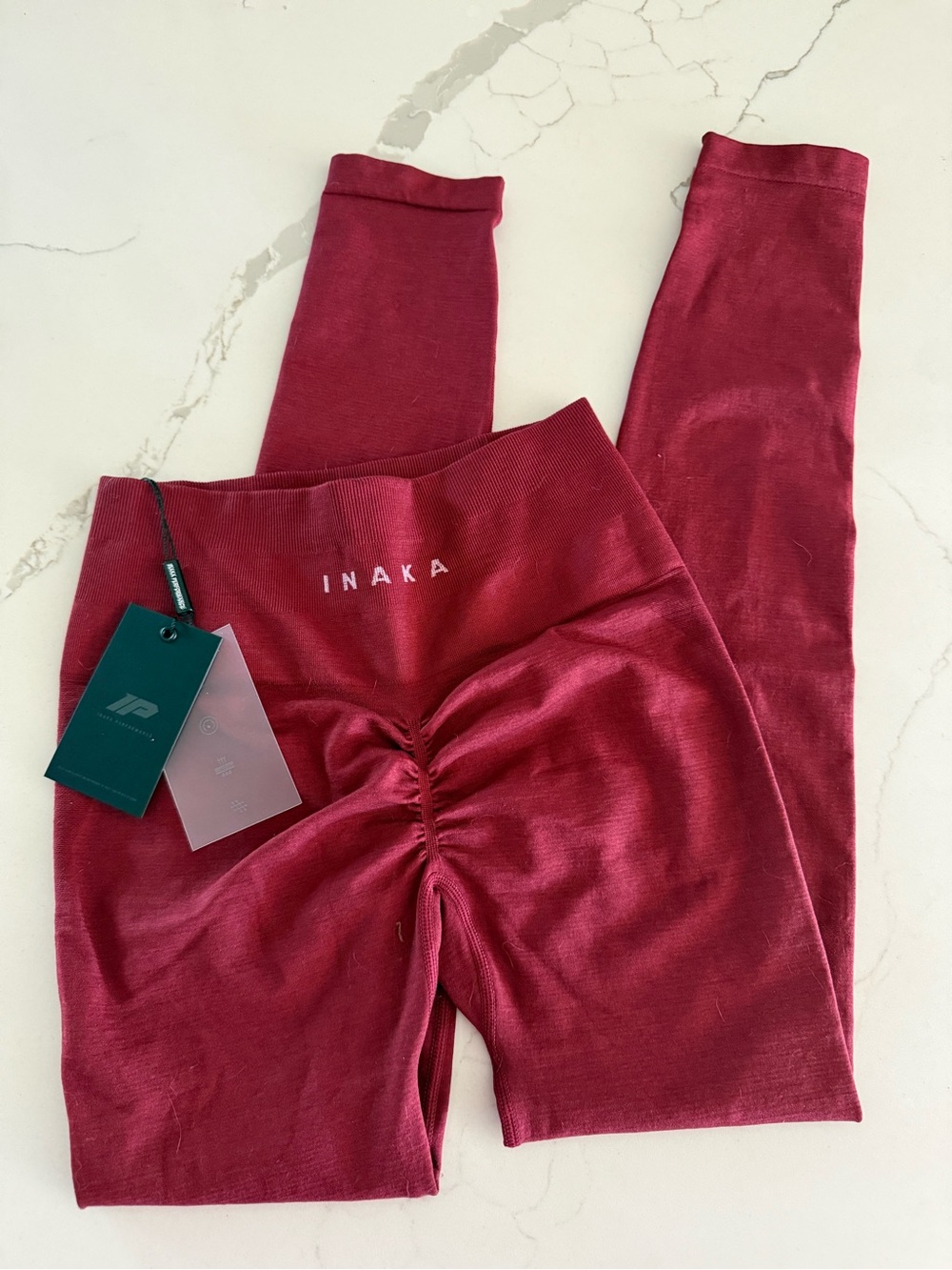 Inaka Power Burgundy Scrunch-Back Leggings